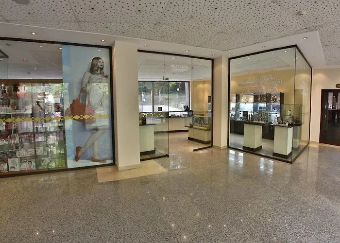 Hvd Riviera Ultra & Mineral Pool - Private & Free Parking Rezort 5*