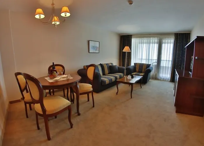 Hvd Riviera Ultra & Mineral Pool - Private & Free Parking Resort Golden Sands