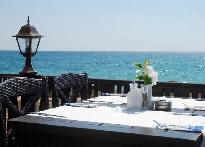 Hvd Riviera Ultra & Mineral Pool - Private & Free Parking