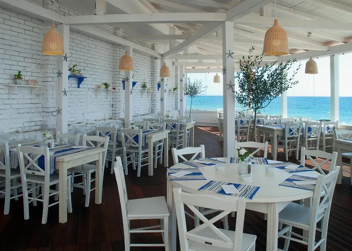 Hvd Riviera Ultra & Mineral Pool - Private & Free Parking Semesteranläggning (resort) Golden Sands