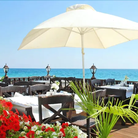 Ośrodek wypoczynkowy Hvd Riviera Ultra & Mineral Pool - Private & Free Parking 5*