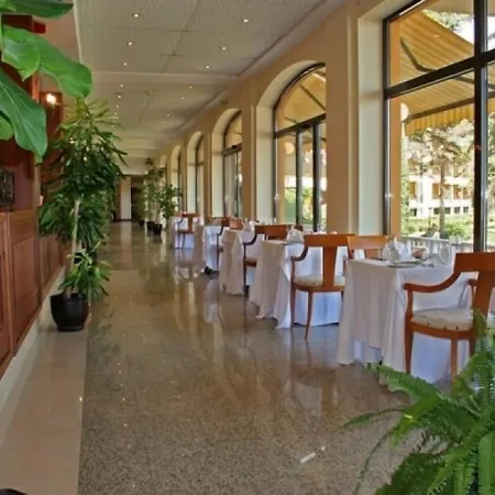 Ośrodek wypoczynkowy Hvd Riviera Ultra & Mineral Pool - Private & Free Parking 5*