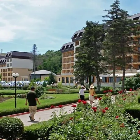 Hvd Riviera Ultra & Mineral Pool - Private & Free Parking Üdülőközpont