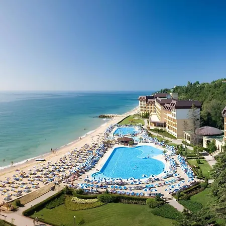 Resort Hvd Riviera Ultra & Mineral Pool - Private & Free Parking