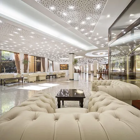 Hvd Riviera Ultra & Mineral Pool - Private & Free Parking