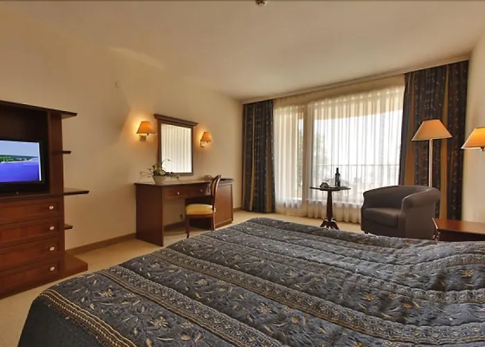 Hvd Riviera Ultra & Mineral Pool - Private & Free Parking Golden Sands